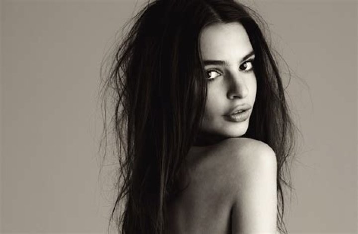 Emily Ratajkowski
